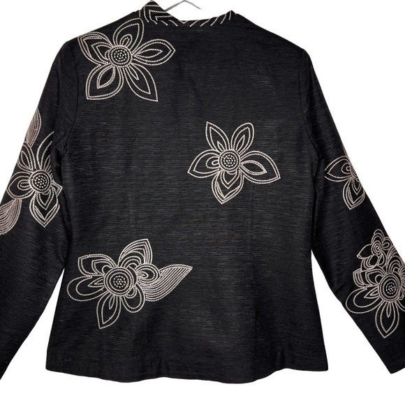 Birch Hill Black Silk Blend Embroidered Blazer Pockets Size M Single Button - Picture 4 of 9